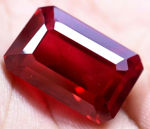 Pietra preziosa sciolta - preziosa,