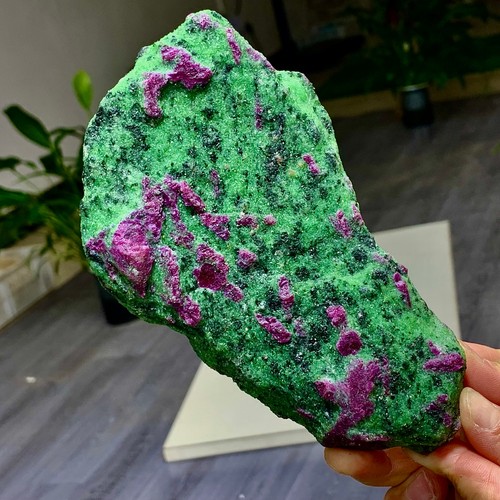 89lb natural green ruby - 1.89lb,