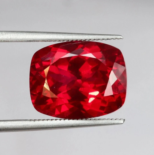 Pietra preziosa sfusa
