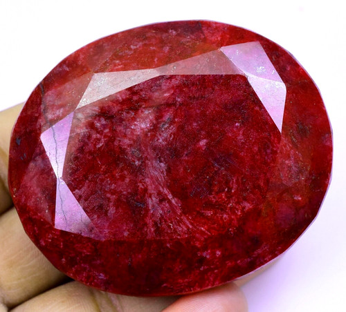 Rara pietra preziosa ovale - pietra,