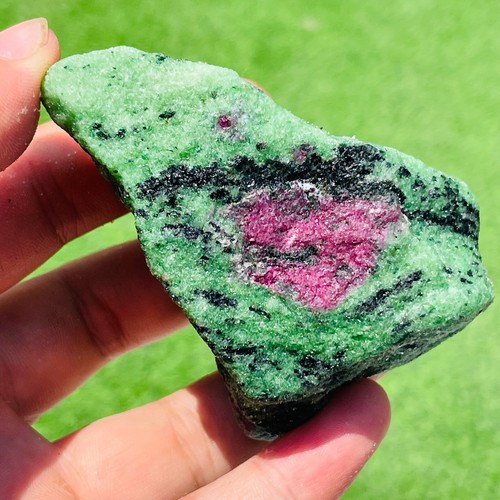236g rubino naturale zoisite - 236g,