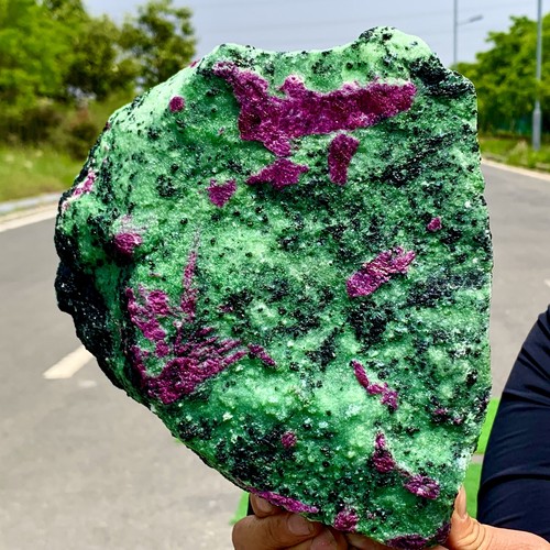 Zoisite rubino verde naturale