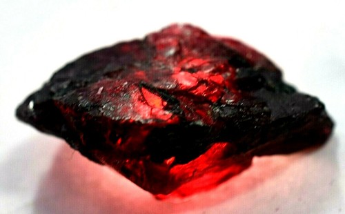 Rarissima painite rossa - painite,